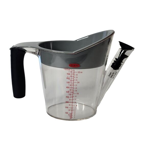 OXO Good Grips 4 Cup Gravy Fat Separator w Stopper Strainer Measure 32oz - Picture 1 of 5